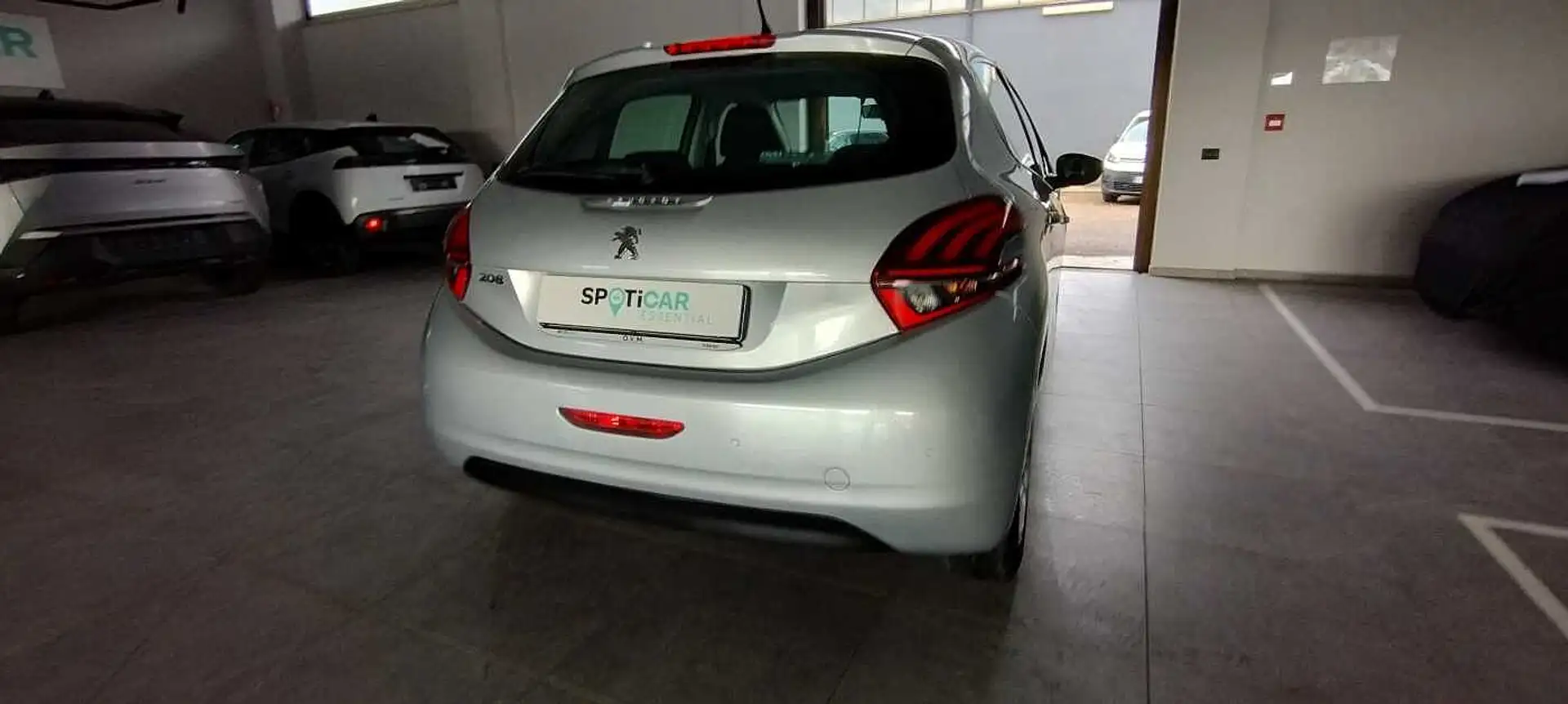 Peugeot 208 1° serie BlueHDi 75 S&S 5 porte Active Argento - 2