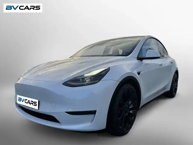 Tesla Model Y Performance Dual Motor AWD AHK/21" Ubert