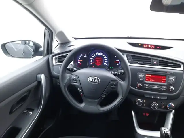 Kia Ceed view 11