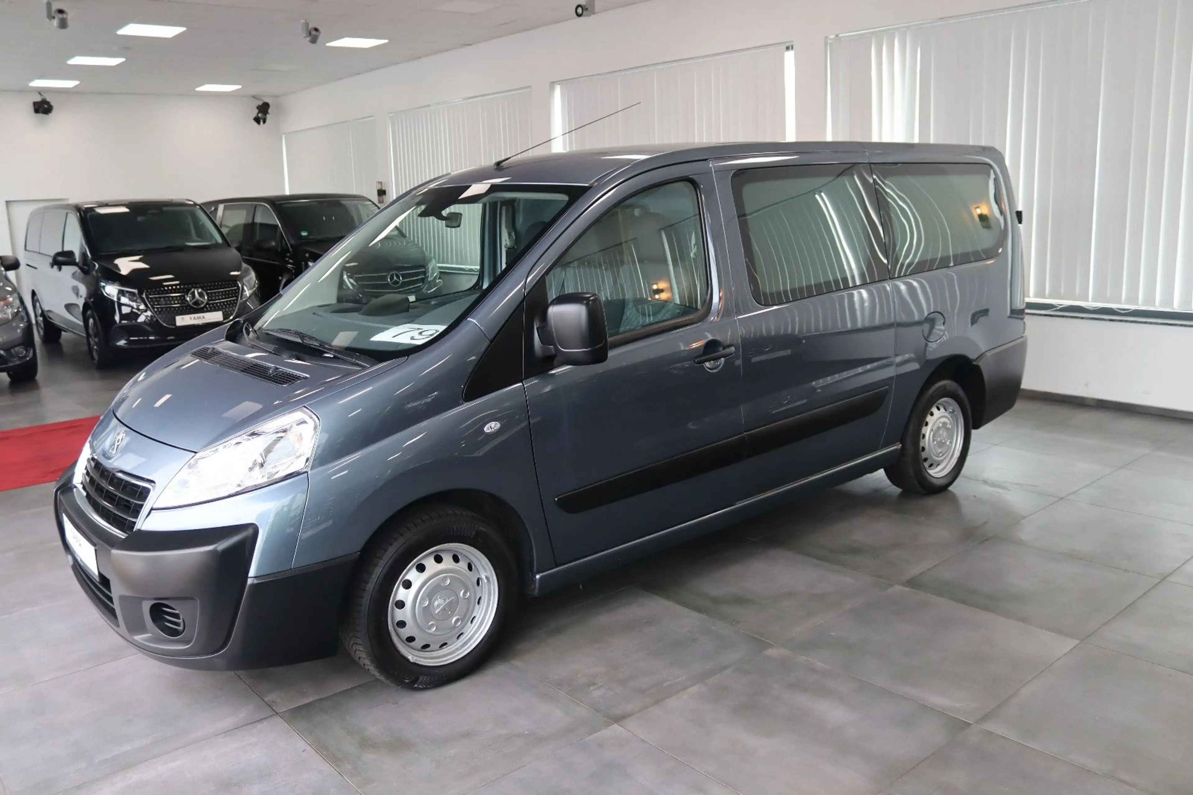 Peugeot Expert Bestattungswagen / Leichenwagen