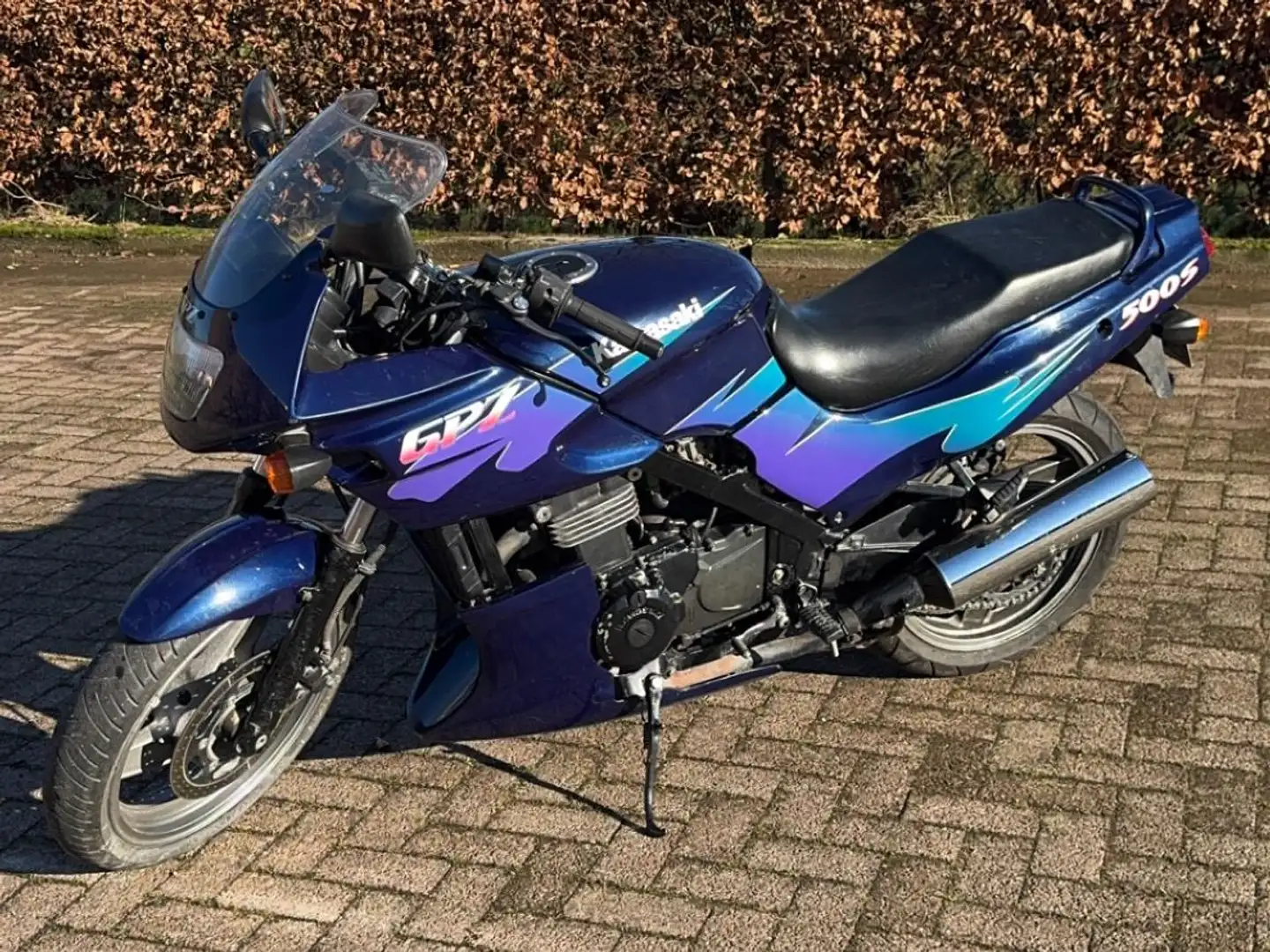 Kawasaki GPZ 500 S Blauw - 1