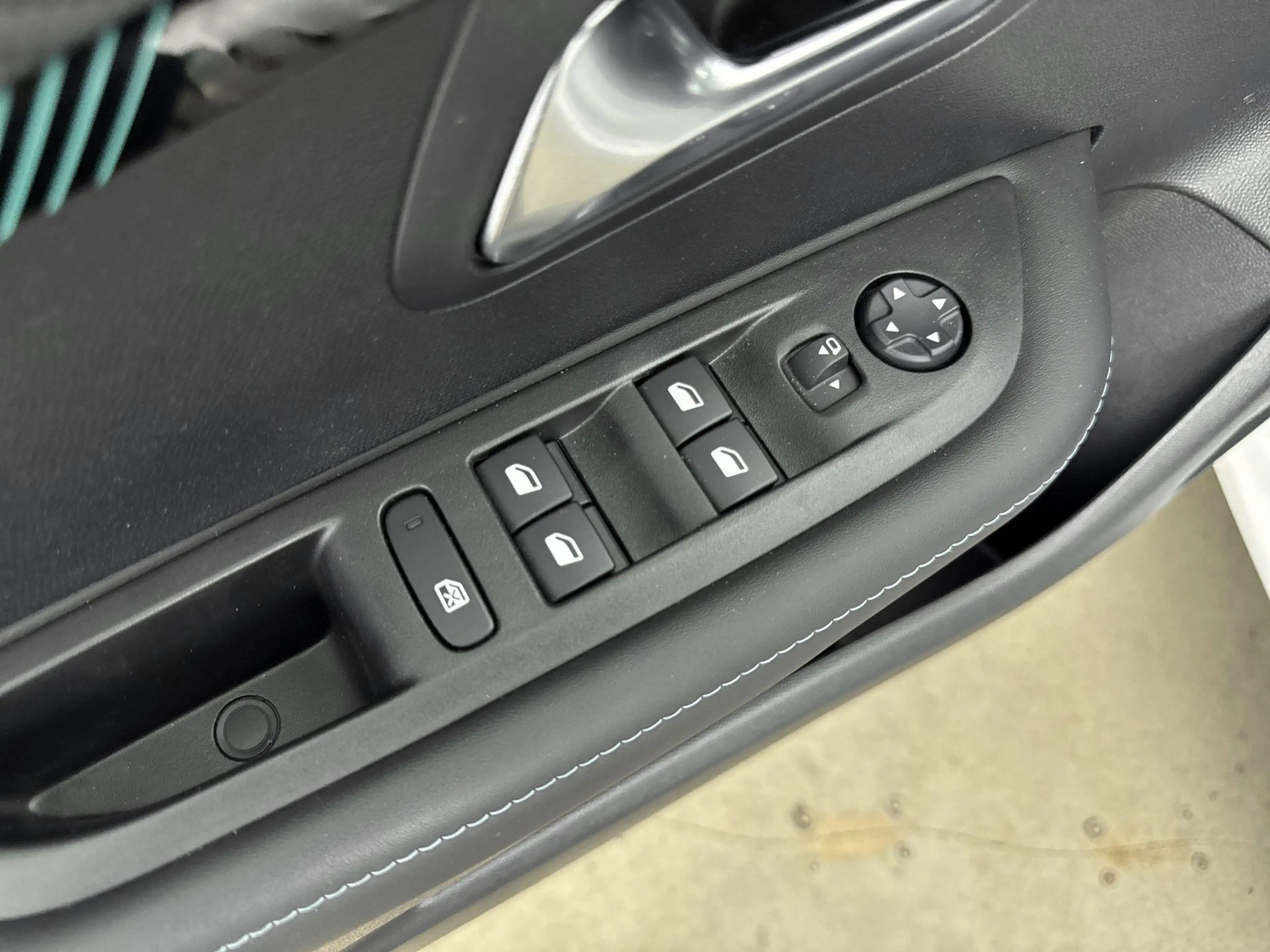 Peugeot 208 1.2 100pk Allure Pack | Automaat | Camera | Climat — photo 15