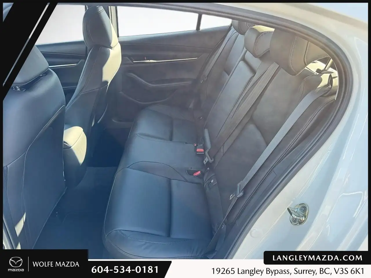 Mazda 3 снимка Mazda 3