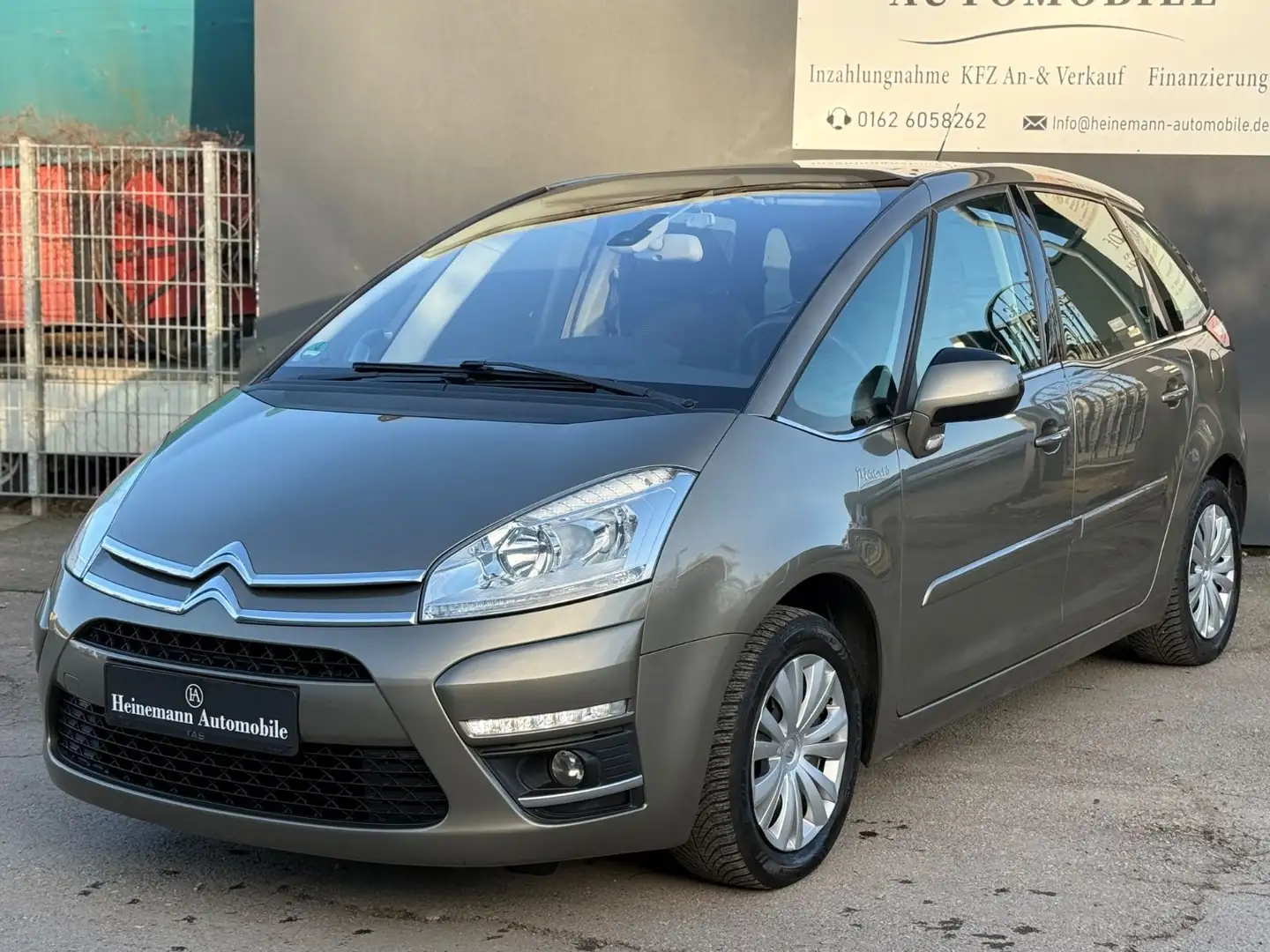 Citroen C4 Picasso HDi 110 Selection *HU/AU NEU*8FACH* Braun - 2