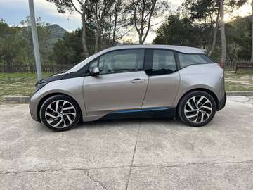 i3