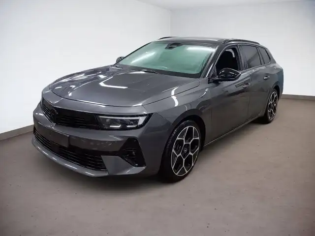 Opel Astra view 3