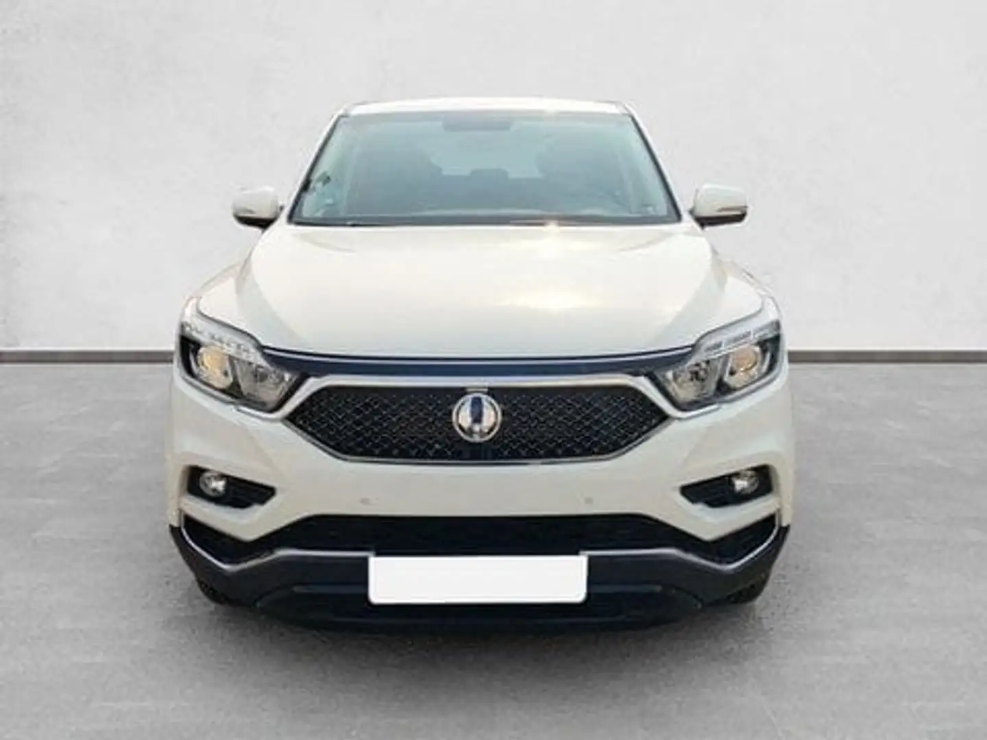 SsangYong Rexton D22DTR Line 4x2 Blanco - 2