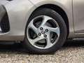 Toyota Yaris 1.5 Hybrid Now Camera/Trekhaak/Cruise Grijs - thumbnail 3