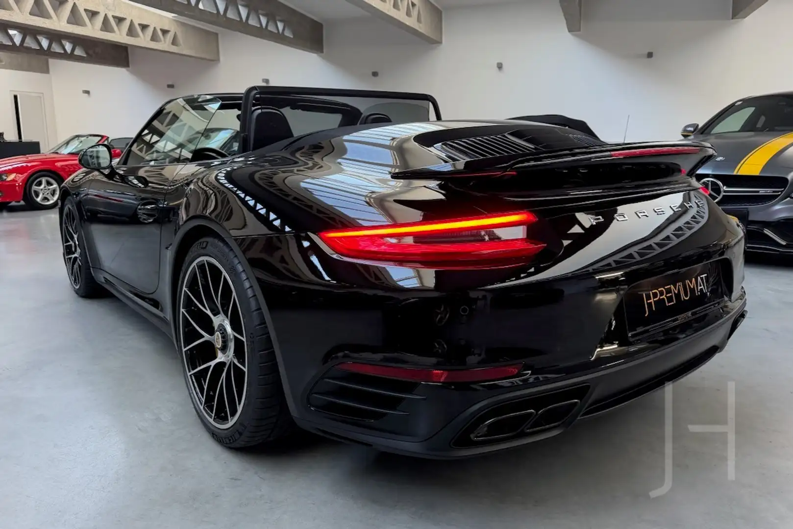 Porsche 991 911 turbo S Cabriolet Schwarz - 1