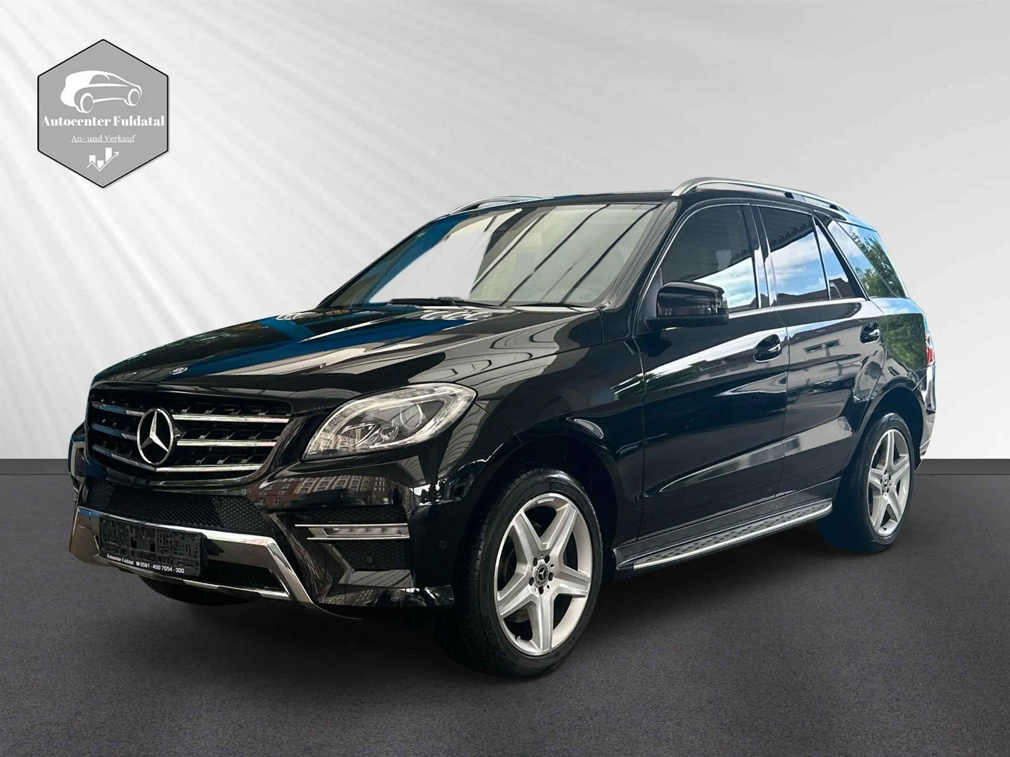 Mercedes-Benz ML 350 /Autom./ AHK/ Navi/Leder/PDC/AMG-Lin. — photo 3