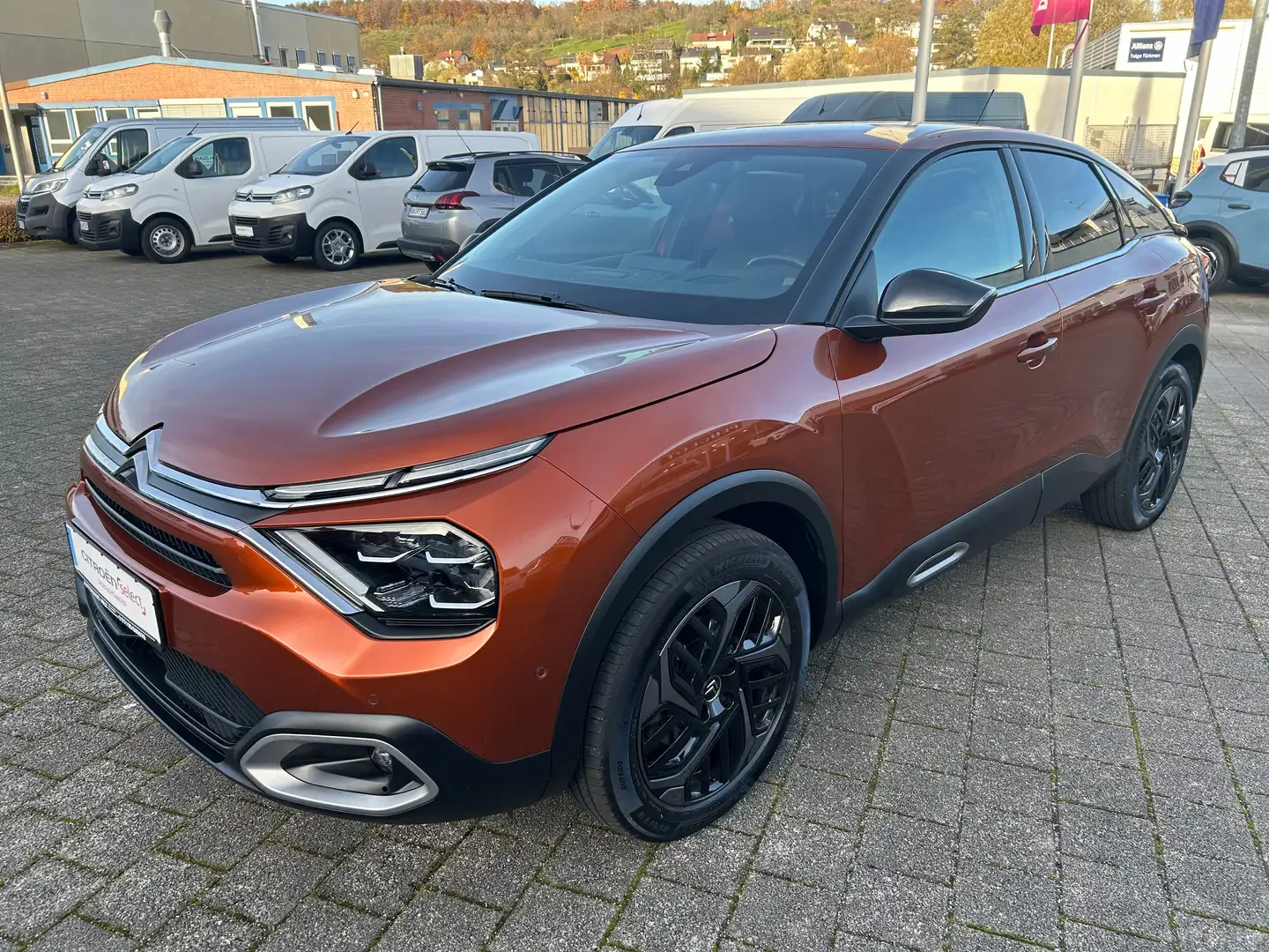 Citroen C4 PureTech 130 S&S Shine Braun - 1