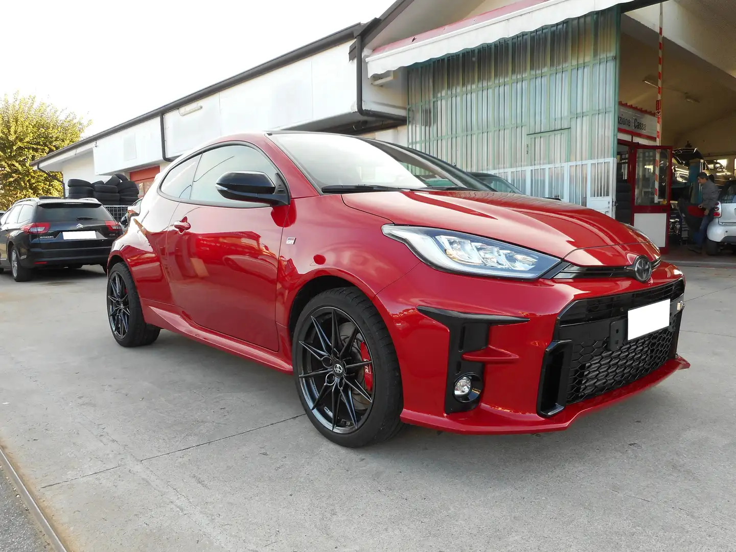 Toyota Yaris GR Yaris 1.6 Circuit Rosso - 2
