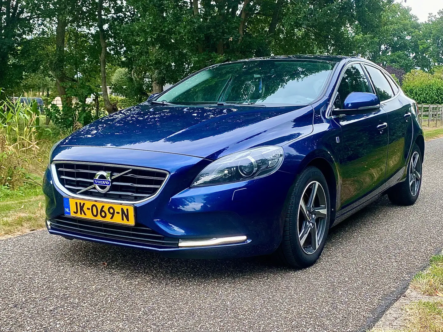 Volvo V40 2.0 T2 (Ocean Race) Clima|Leder|Pano| FULL OPTION. Blauw - 1