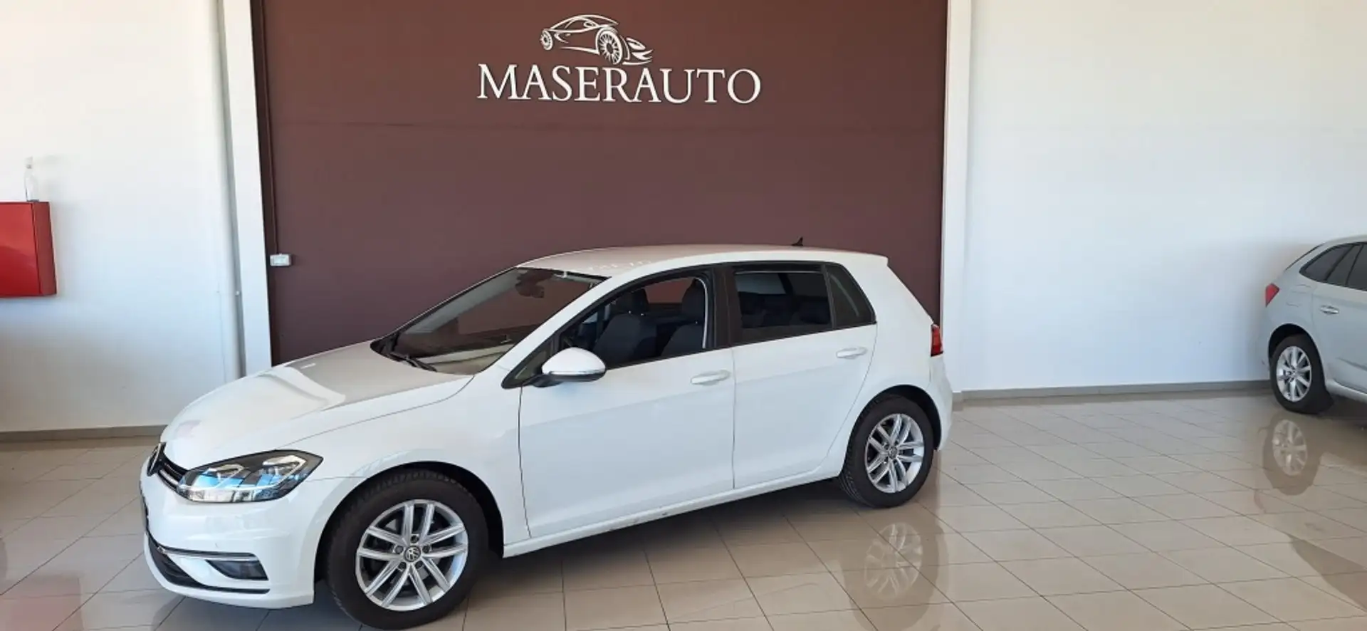 Volkswagen Golf 1.6TDI Advance 85kW Blanco - 1
