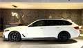 BMW 540 5-serie Touring 540d xDrive I M-pakket I Carbon I Weiß - thumbnail 2