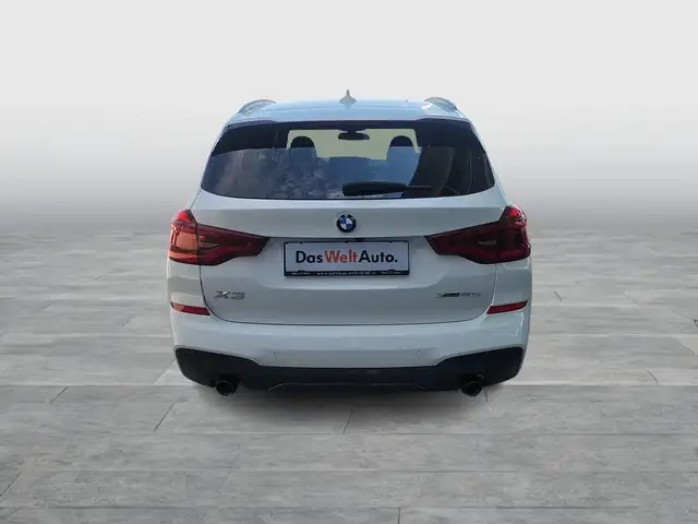 BMW X3 view 5