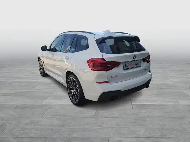 BMW X3 view 4