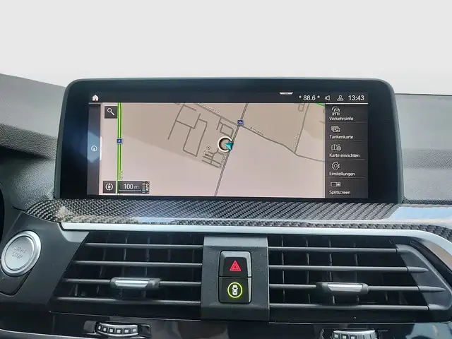 BMW X3 view 21
