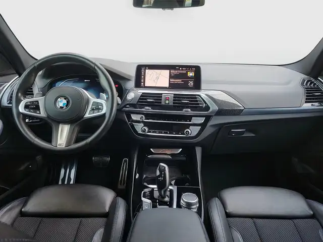 BMW X3 view 9