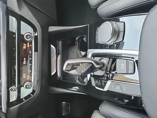 BMW X3 view 18