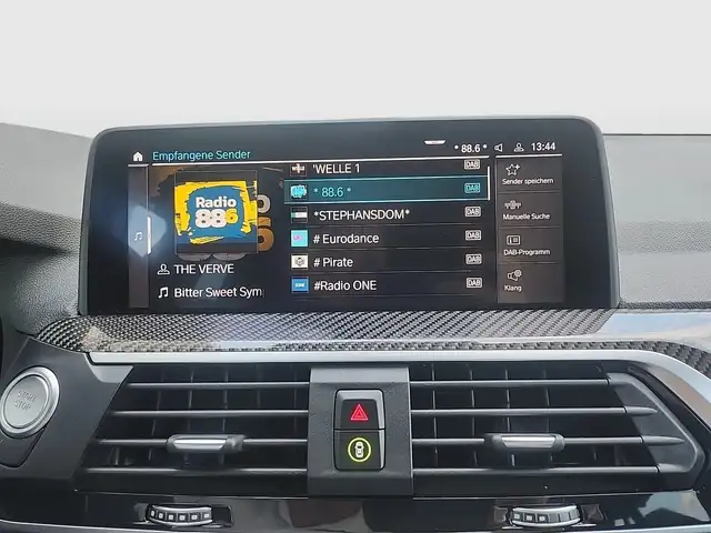 BMW X3 view 22
