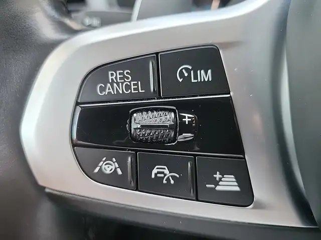 BMW X3 view 12