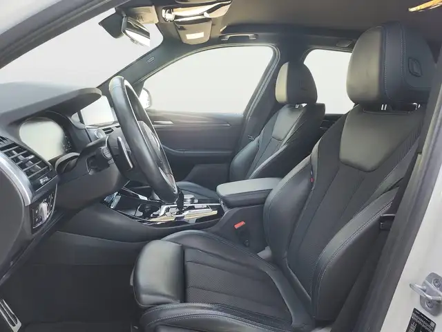 BMW X3 view 8