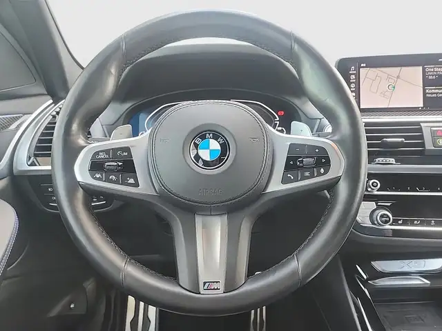 BMW X3 view 10