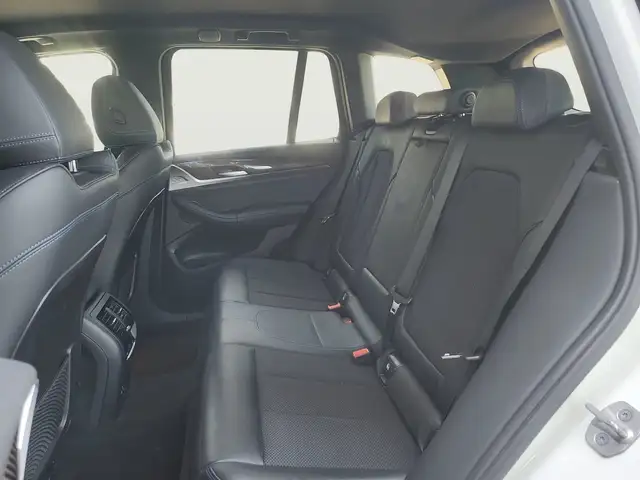 BMW X3 view 29