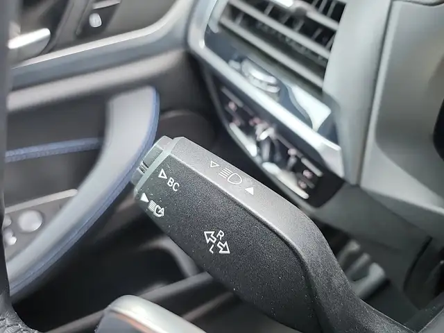 BMW X3 view 13