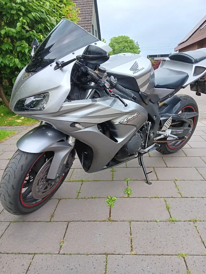 Honda CBR 1000 sc57 Silber - 2