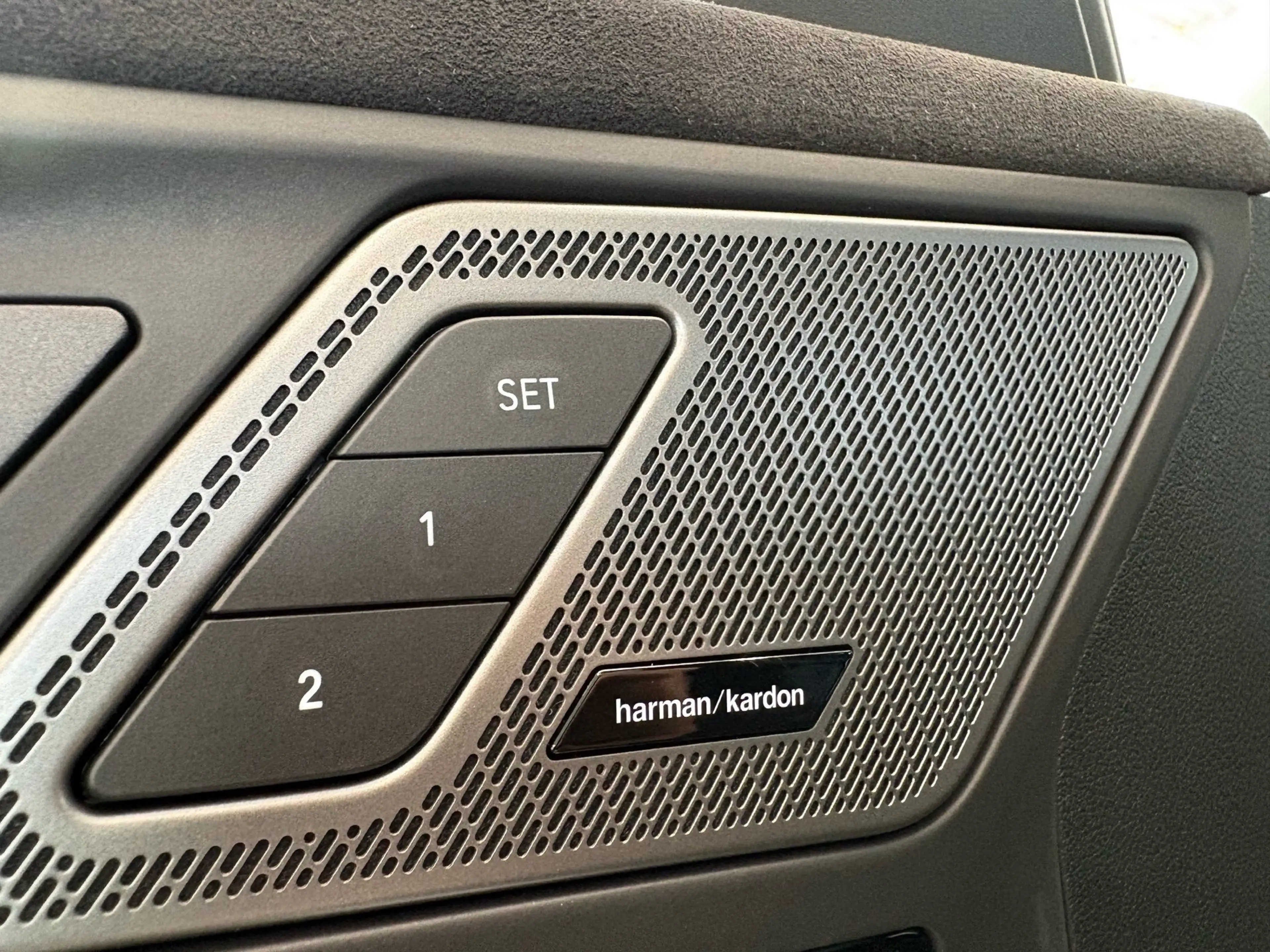 BMW iX2 eDrive20 SportPro Memory 360° HuD H/K DA/DA+ — photo 14