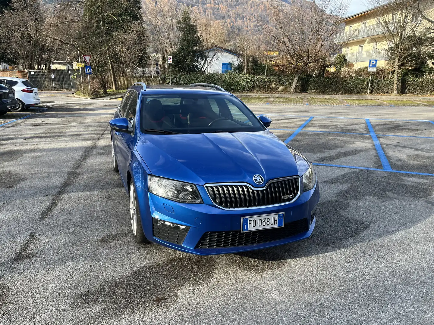 Skoda Octavia Wagon 2.0 tdi RS E6 - 2