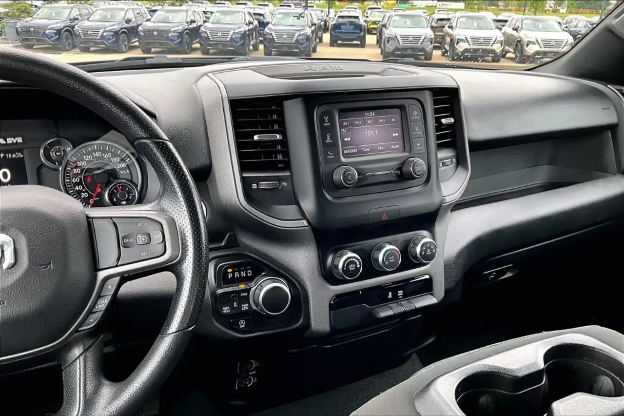 RAM 1500 снимка RAM 1500