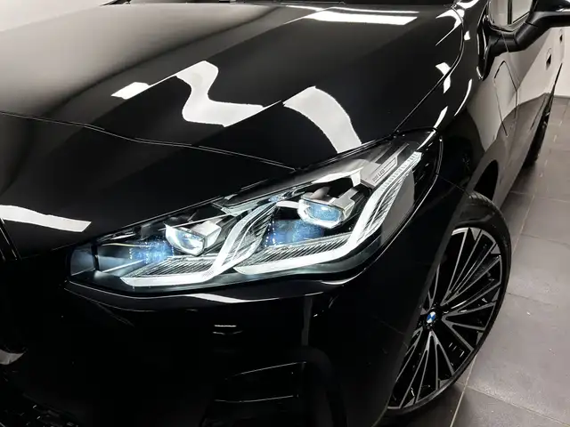 BMW 2 Series view 9