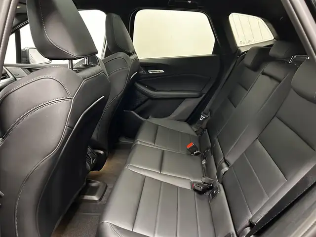 BMW 2 Series view 14