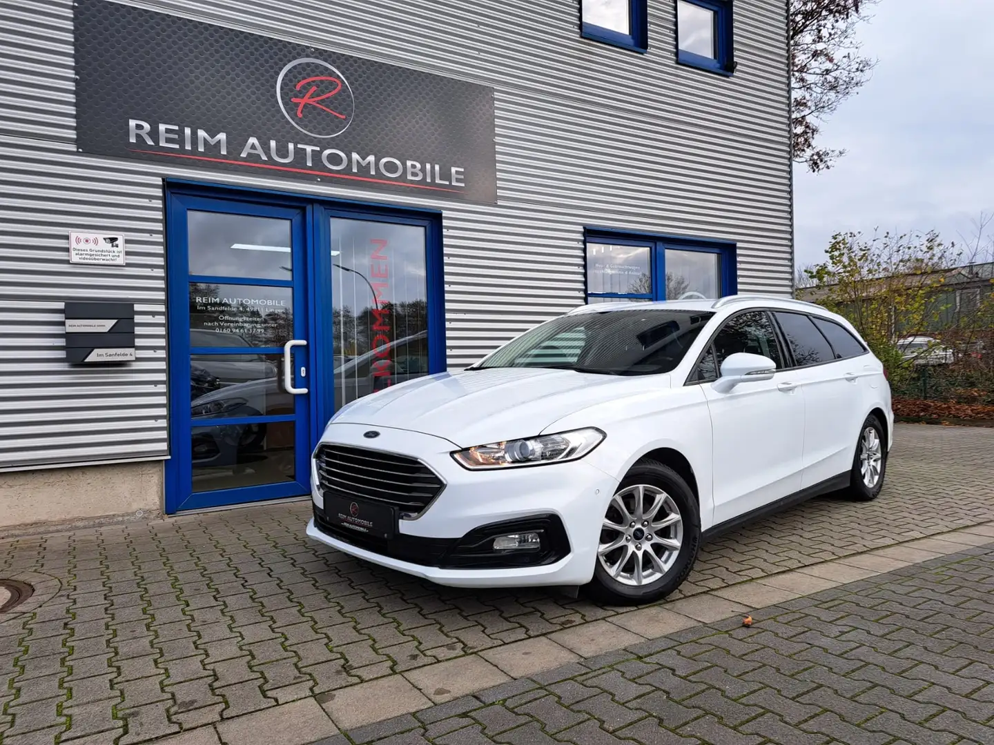 Ford Mondeo Turnier 2,0 TDCi "Business Edition" *AHK*SHZ*NAV* Weiß - 1