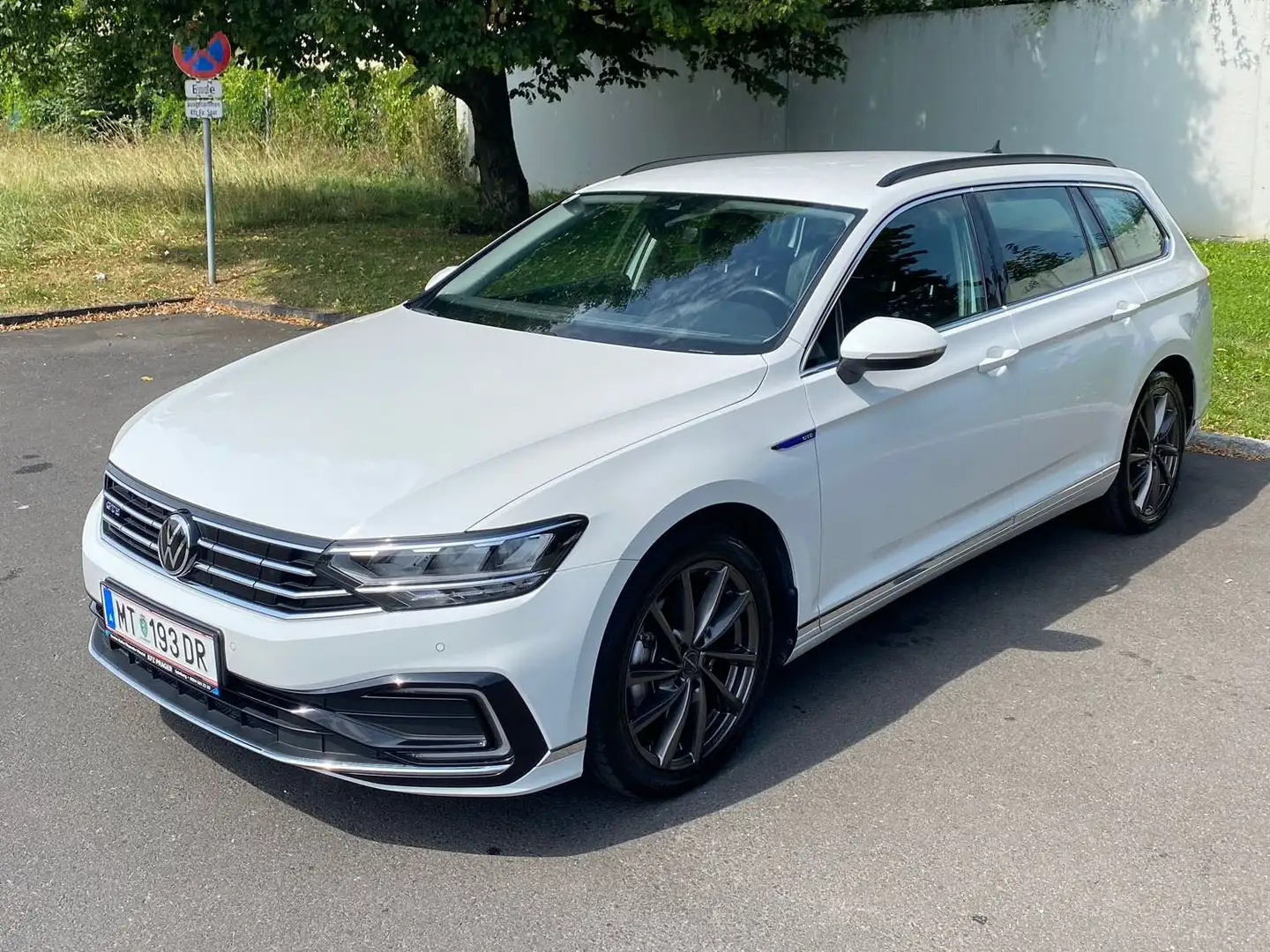 Volkswagen Passat Variant Passat Variant GTE 1,4 TSI e-Hybrid GTE DSG GTE Weiß - 1