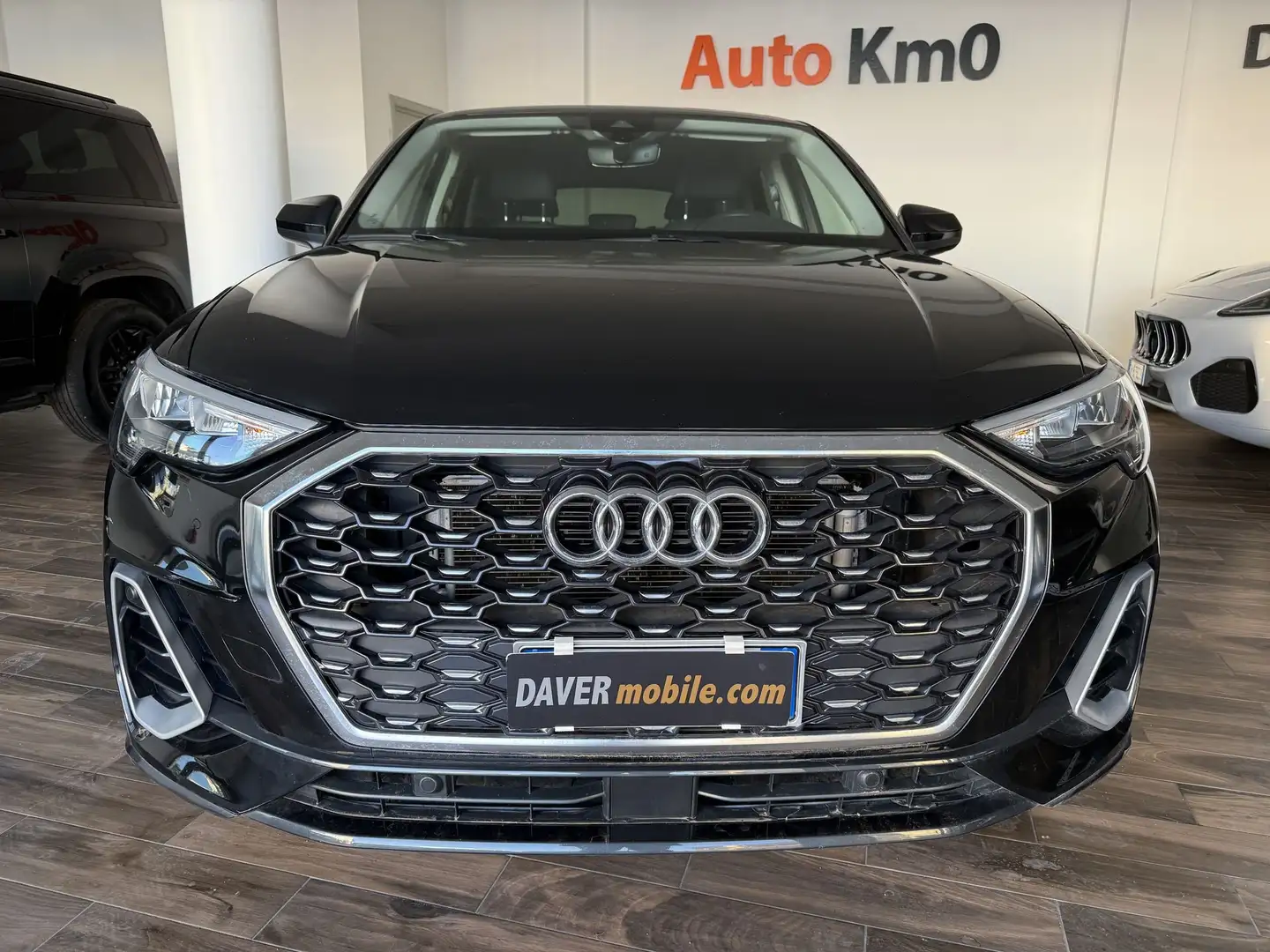 Audi Q3 SPB 35 TDI S tronic S line edition Schwarz - 2