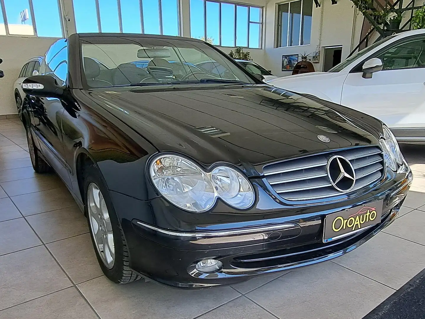 Mercedes-Benz CLK 200 Cabrio Elegance-PELLE-CRUISE-***ASI*** Nero - 2