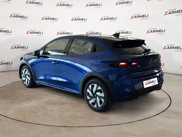 Renault Clio view 2