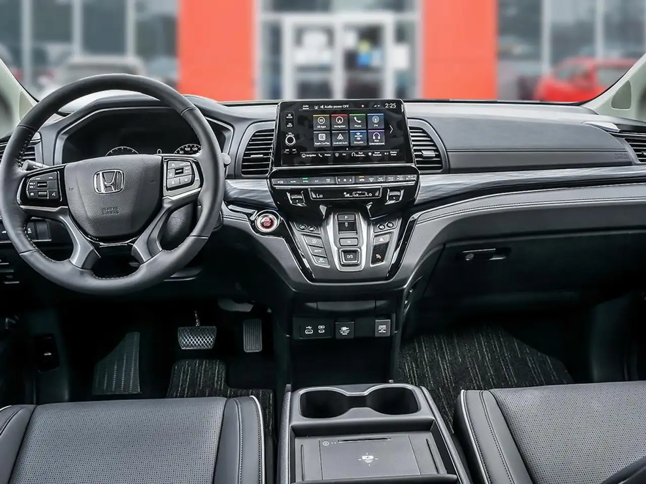 Honda Odyssey снимка Honda Odyssey