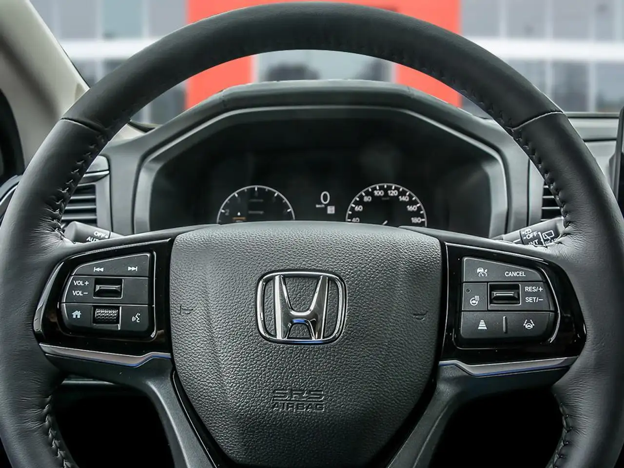 Honda Odyssey снимка Honda Odyssey