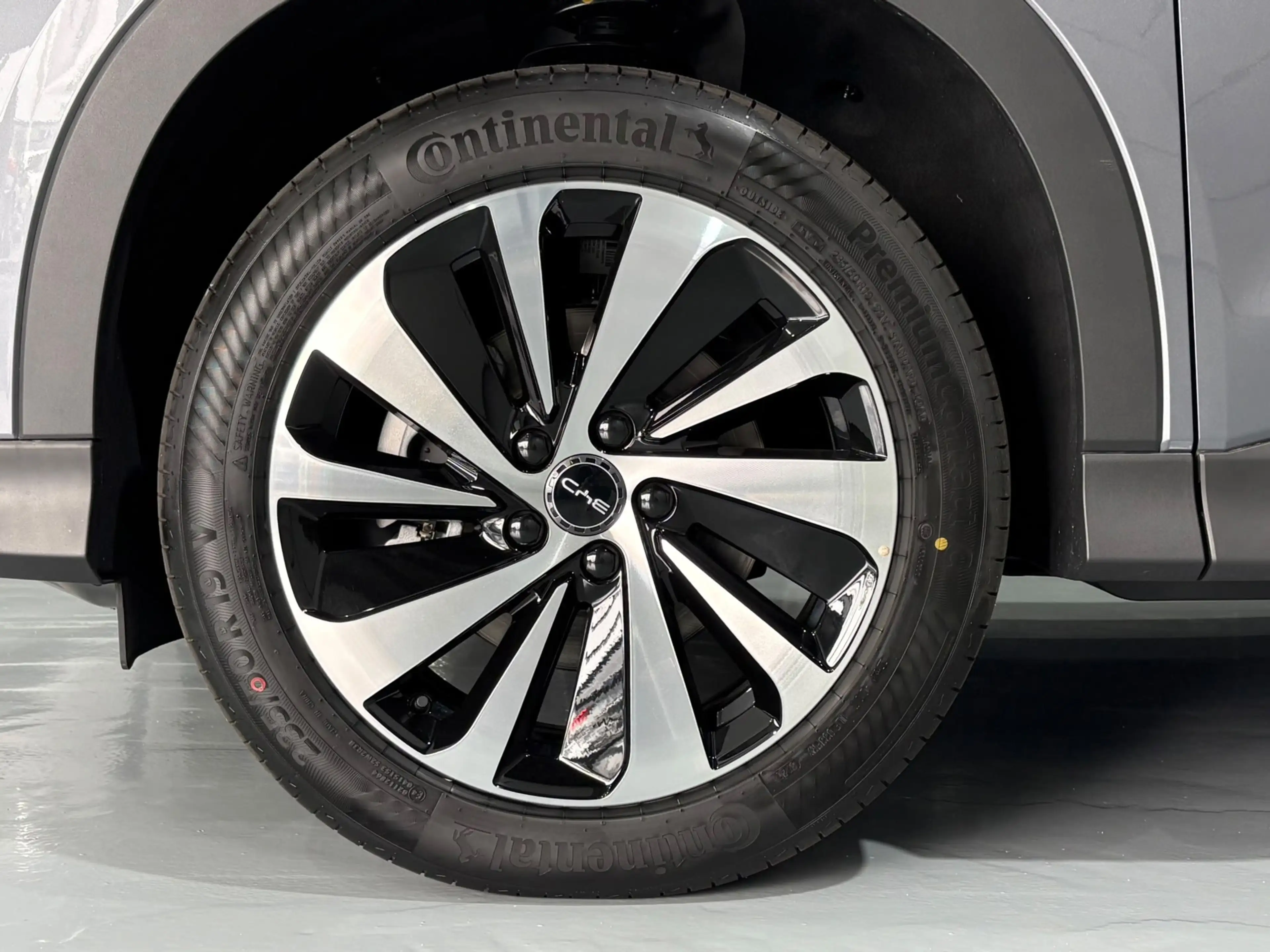 BYD Seal U 1.5 DM-i FWD Boost Time Grey / Panorama dak / Navi — photo 10