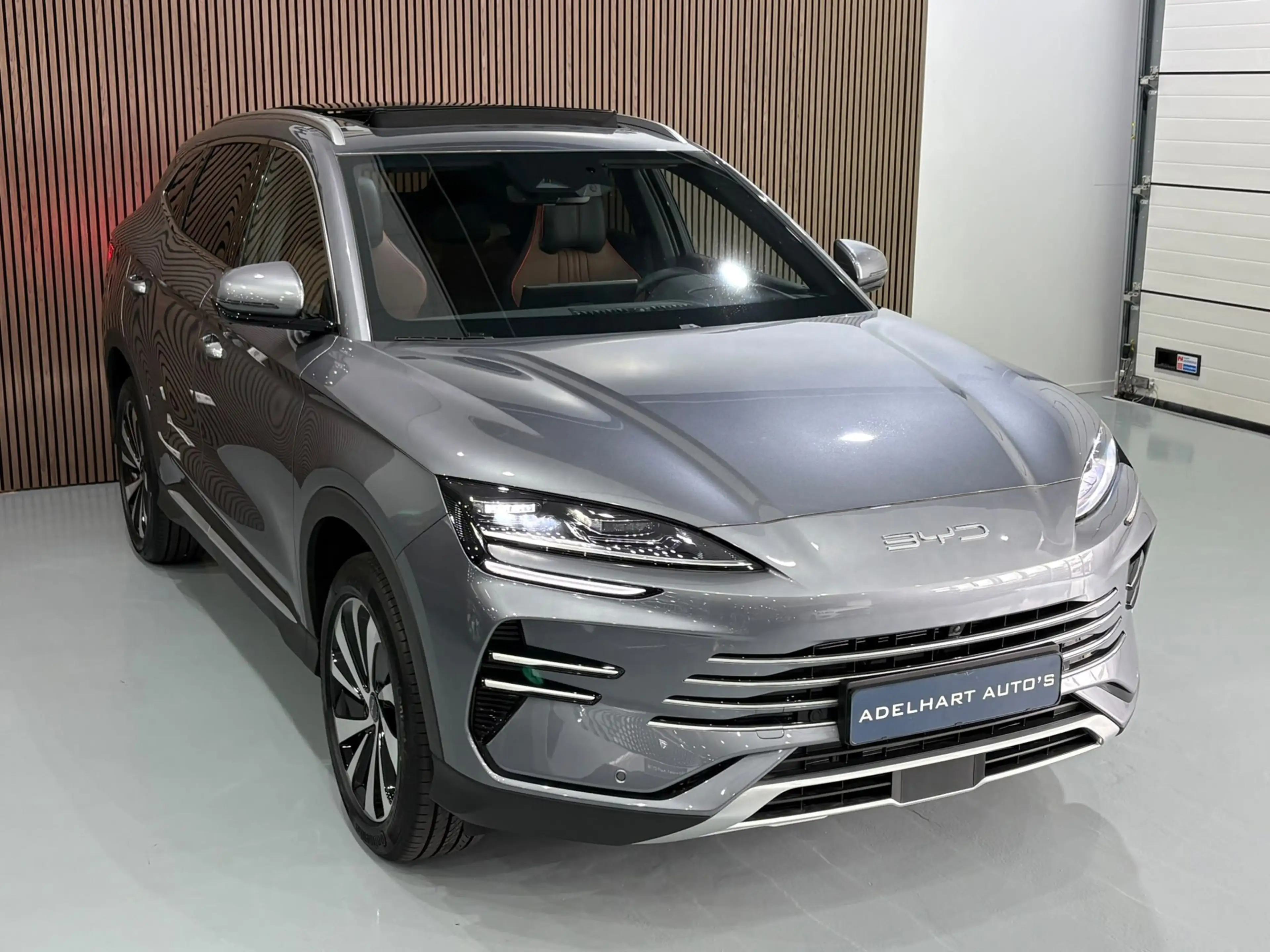 BYD Seal U 1.5 DM-i FWD Boost Time Grey / Panorama dak / Navi — photo 11