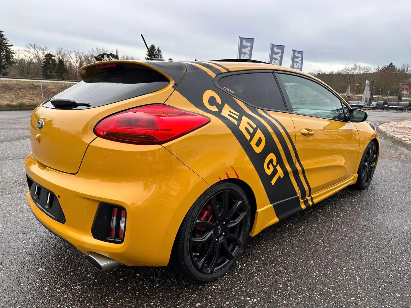 Kia ProCeed / pro_cee'd pro cee'd /ProCeed GT 1,6 T-GDI/PANO/NAVI/KAMERA Gelb - 2