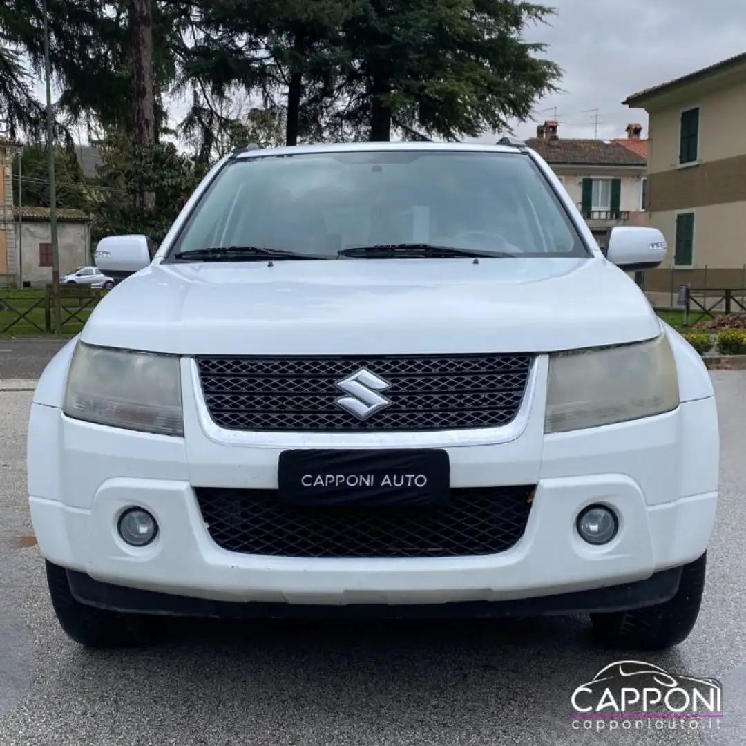Suzuki Grand Vitara 1.9 DDIS 4X4 Weiß - 2