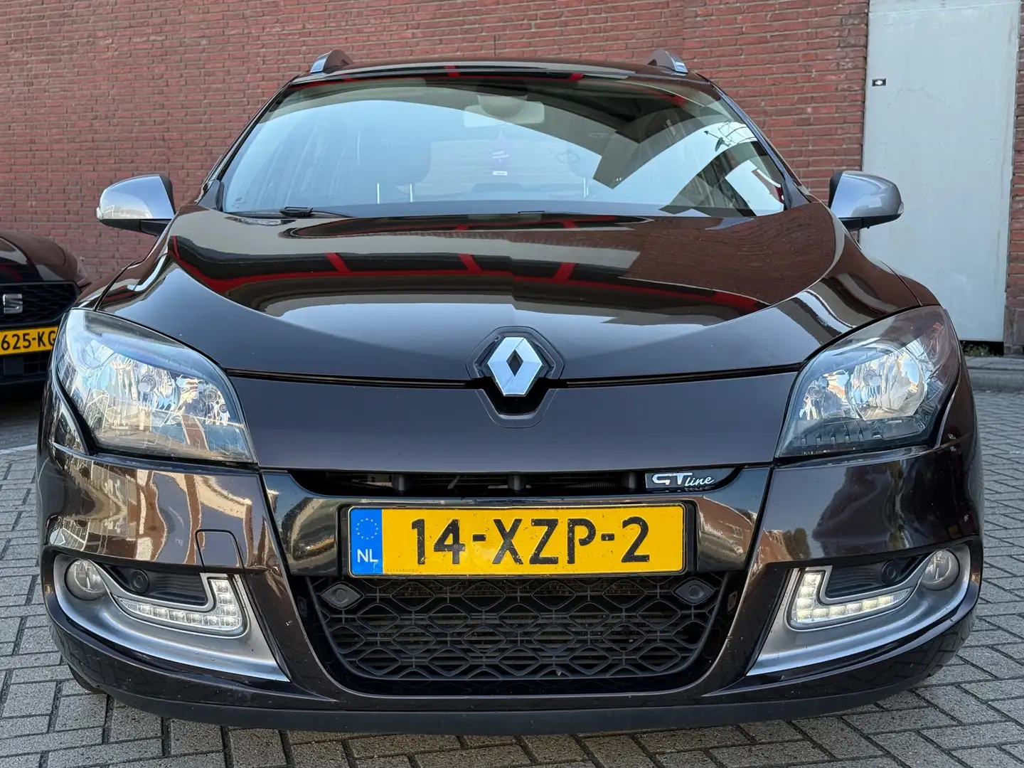 Renault Megane Estate 1.5 dCi GT-Line|LEDER|NAVI|BOSE|TREKHAAK Brown - 2