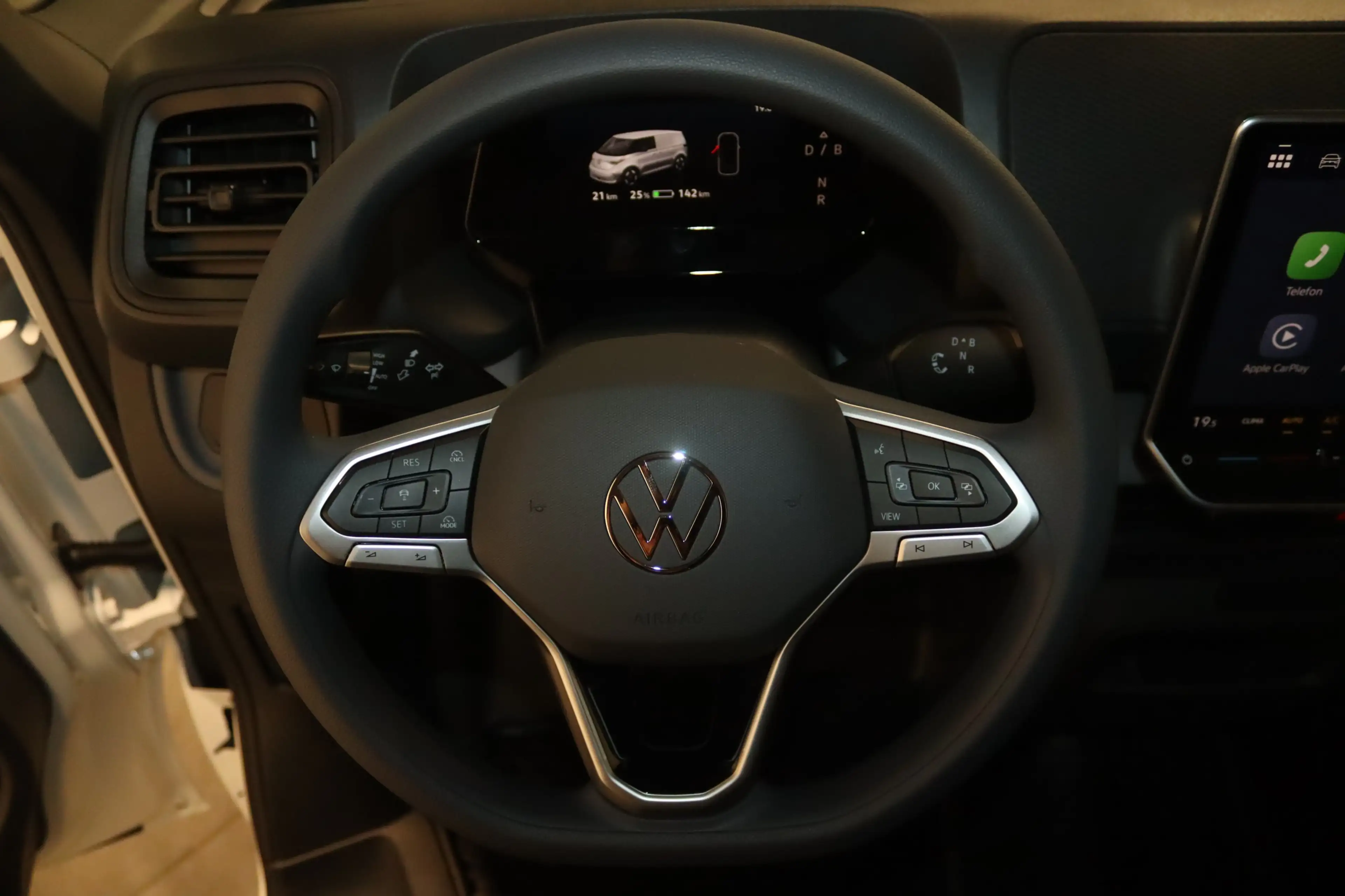 Volkswagen ID. Buzz Cargo Pro 84 kw h 4M-LED-KAM-AHK-SOFORT — photo 13