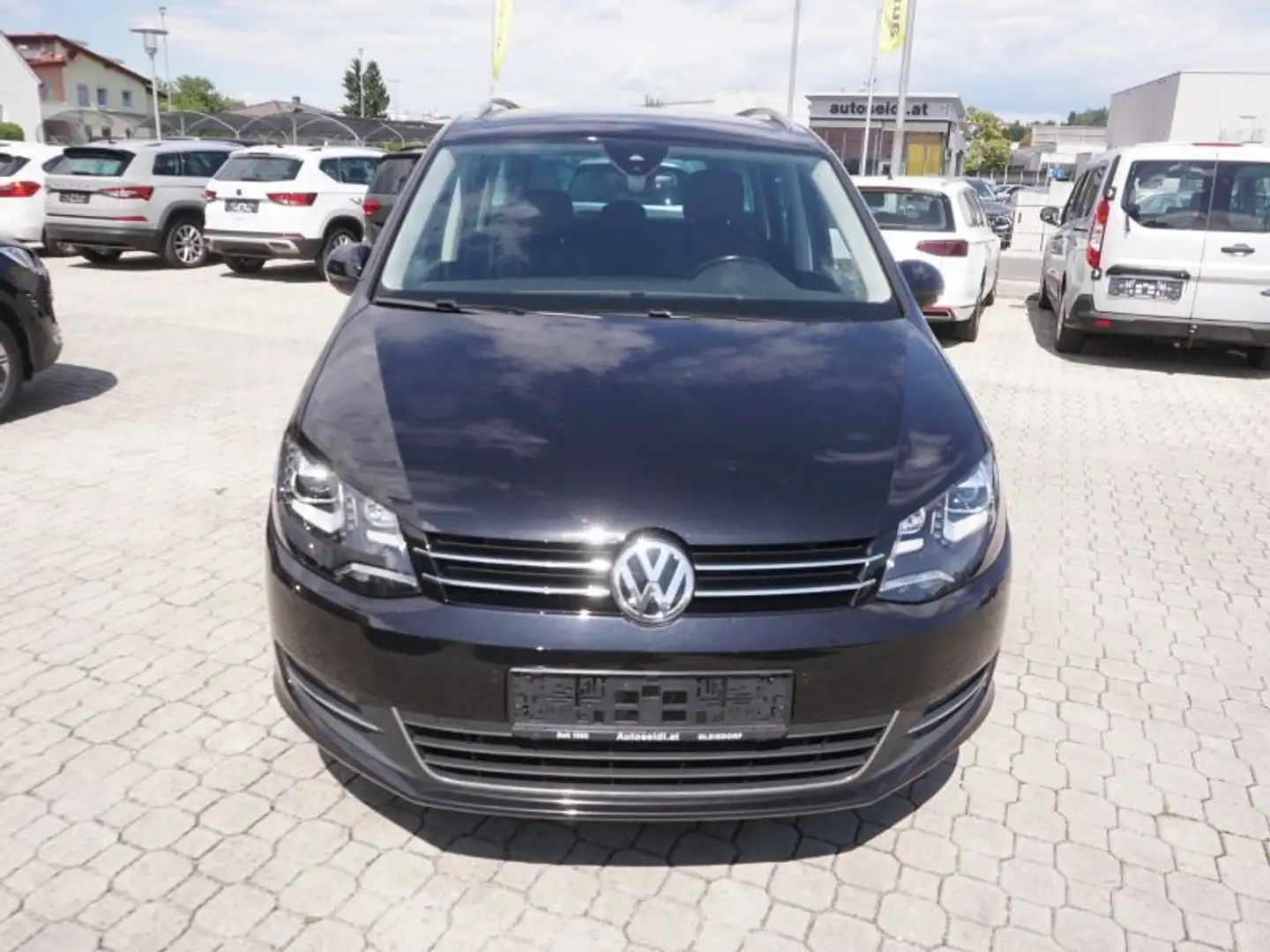 Volkswagen Sharan Business+ SCR 2,0 TDI 7 Sitze *AHV+XENON+NAVI* Schwarz - 2